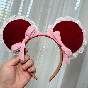 Sweethearts in Red-Mouse Ears